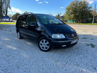 Volkswagen Sharan foto 3