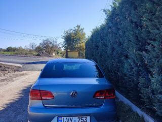 Volkswagen Passat foto 3