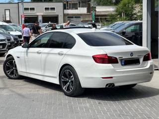 BMW 5 Series foto 5