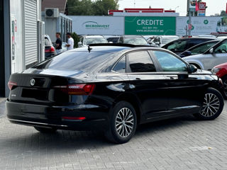 Volkswagen Jetta foto 5