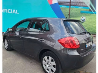 Toyota Auris foto 2