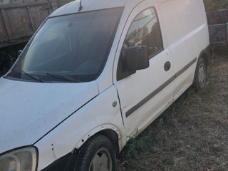 Opel Opeli Combo 1,7 foto 2