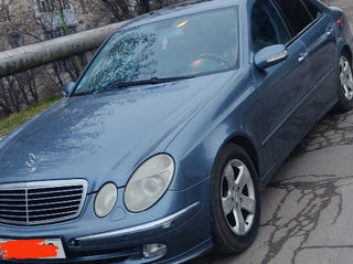 Mercedes E-Class foto 3