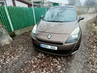 Renault Grand Scenic foto 3