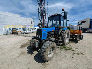 Se vinde Tractor si semanatoare.