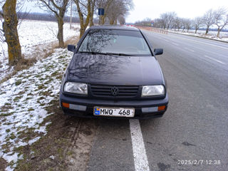 Volkswagen Vento foto 3