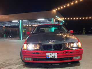 BMW 3 Series foto 6