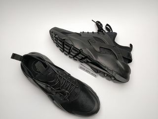 Nike air huarache black foto 3