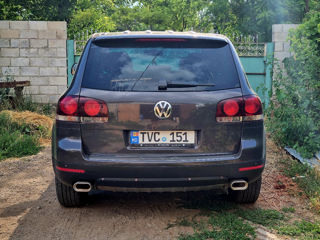 Volkswagen Touareg foto 4