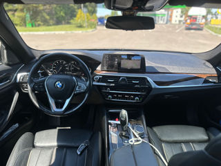 BMW 5 Series foto 9