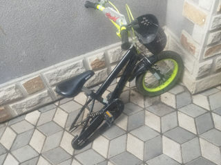 Bicicleta e bună numaibtrebuie diolscu de schimbat foto 2