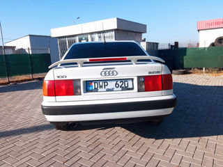 Audi 100 foto 5