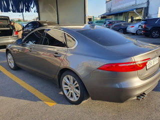 Jaguar Xf foto 2