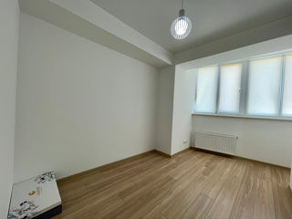 Apartament cu 2 camere, 53 m², Botanica, Chișinău foto 7