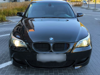 BMW 5 Series foto 2