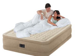 64428 надувная кровать ultra plush bed 152х203х46см, встроенный насос 220v