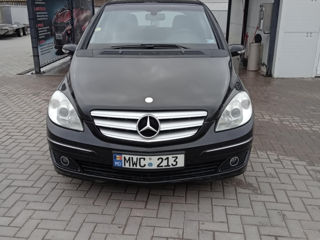 Mercedes B-Class foto 7