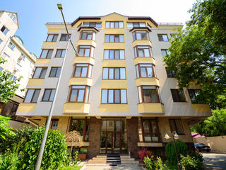 Chirie! Spatiu comercial centru orasului!