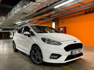 Ford Fiesta foto 3