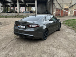 Ford Fusion foto 6