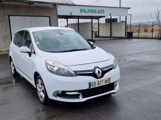 Renault Grand Scenic foto 2