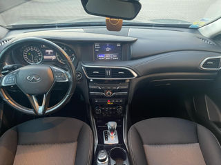 Infiniti Q30 foto 10