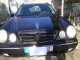 Mercedes E Class foto 1