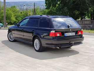 BMW 5 Series foto 3