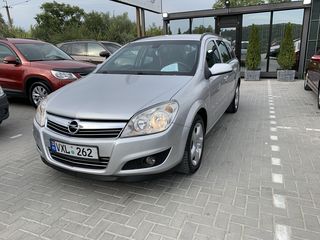 Opel Astra foto 2