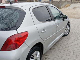 Peugeot 207 foto 5