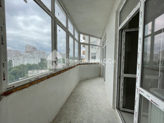 Apartament cu 2 camere, 71 m², Botanica, Chișinău foto 5