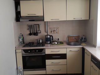 Apartament cu 2 camere, 60 m², Centru, Chișinău foto 3