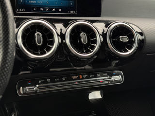 Mercedes CLA foto 14