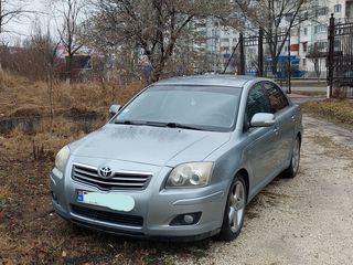 Toyota Avensis foto 7