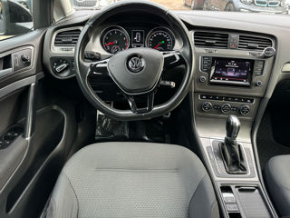 Volkswagen Golf foto 6