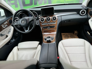 Mercedes C-Class фото 7