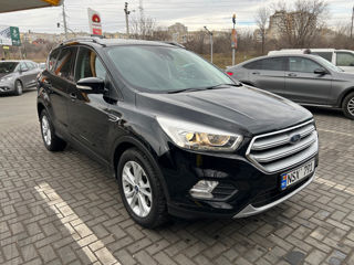 Ford Kuga foto 2