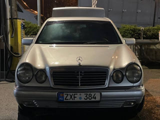 Mercedes E-Class