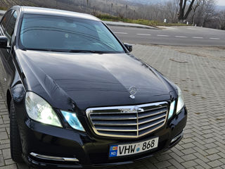 Mercedes E-Class foto 2