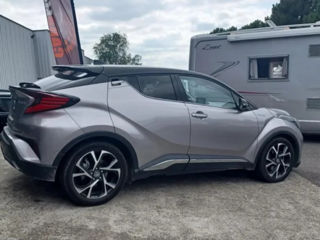 Toyota C-HR foto 4