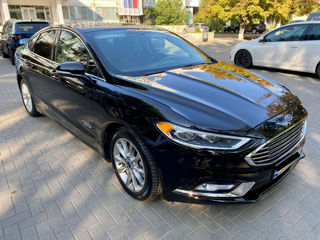 Ford Fusion foto 3