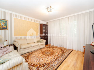 Apartament cu 3 camere, 75 m², Ciocana, Chișinău foto 2