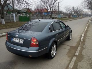 Volkswagen Passat foto 4