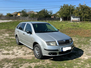 Skoda Fabia foto 1