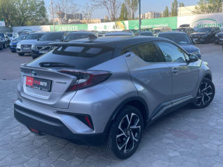 Toyota C-HR foto 3