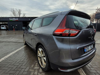 Renault Grand Scenic foto 2