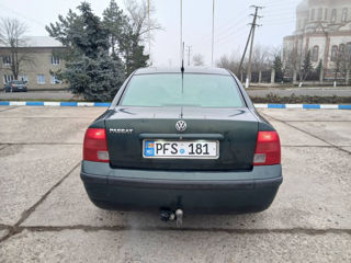 Volkswagen Passat foto 4