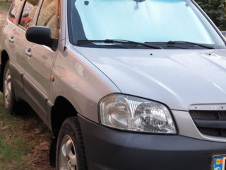 Mazda Tribute foto 4