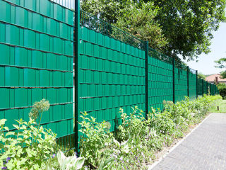 Bandă de plastic pentru gard. foto 2