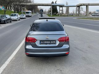 Volkswagen Jetta foto 7